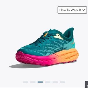 Women’s HOKA Speedgoat 5 size 6.5